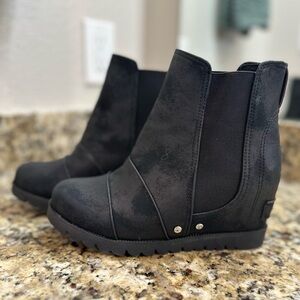 Elegant Black Ankle Booties